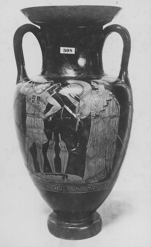 Amphore à figures rouges figurant la préparation des hoplites