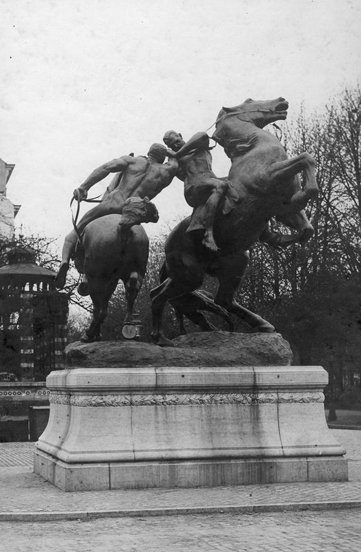 Lutte équestre