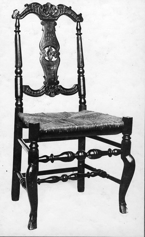 chaise / Musées Royaux d'Art et d'Histoire