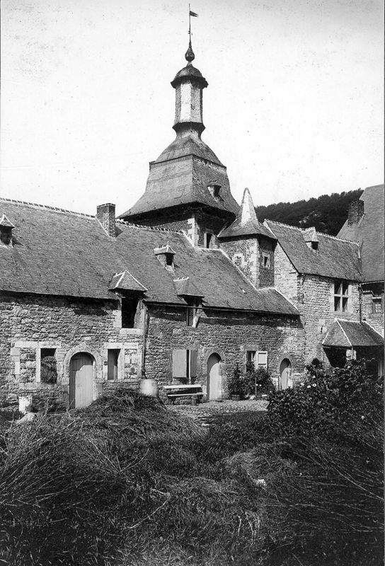 Le Vieux Moustier