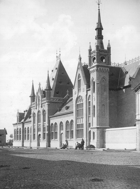 gare / Bouwwerk[Veurne]