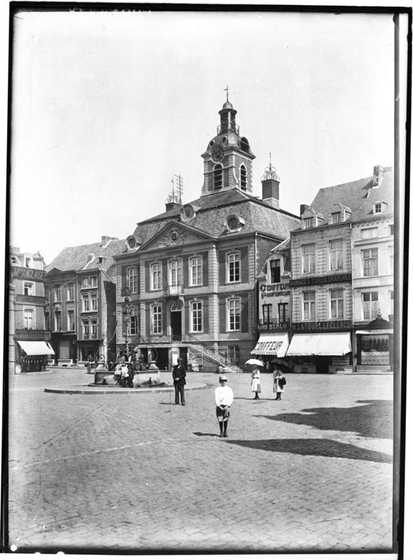 hôtel de ville / Hôtel de ville[Huy]