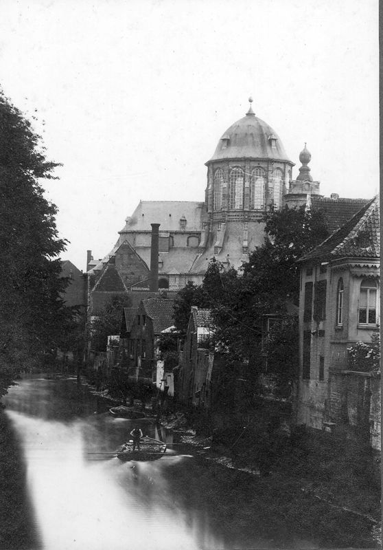 église paroissiale / Kerk O.L.Vrouw van Hanswijk