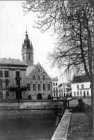 A004579
