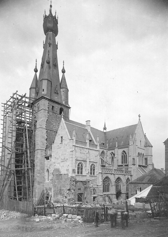église basilicale / Eglise Saint-Materne[Walcourt]