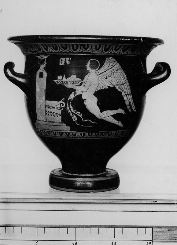 Cratère en cloche à figures rouges : Éros volant vers un pilier hermaïque