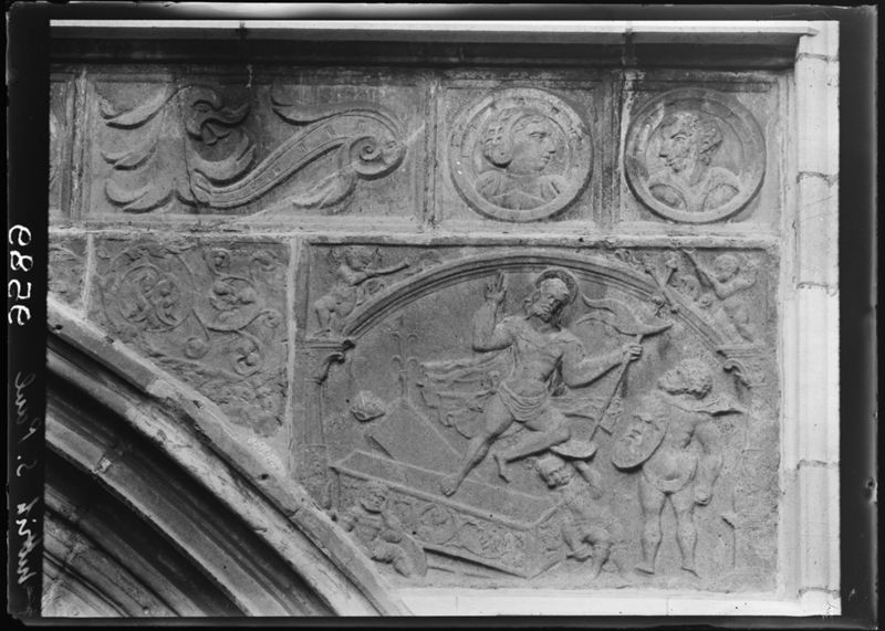 portail d'église / Cathédrale Saint-Paul