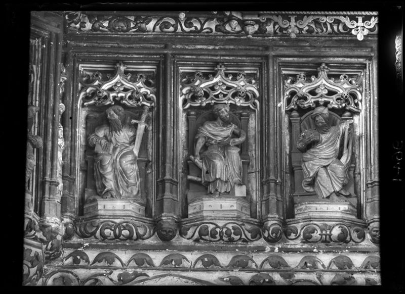 Les Apôtres et Vierge à l'Enfant