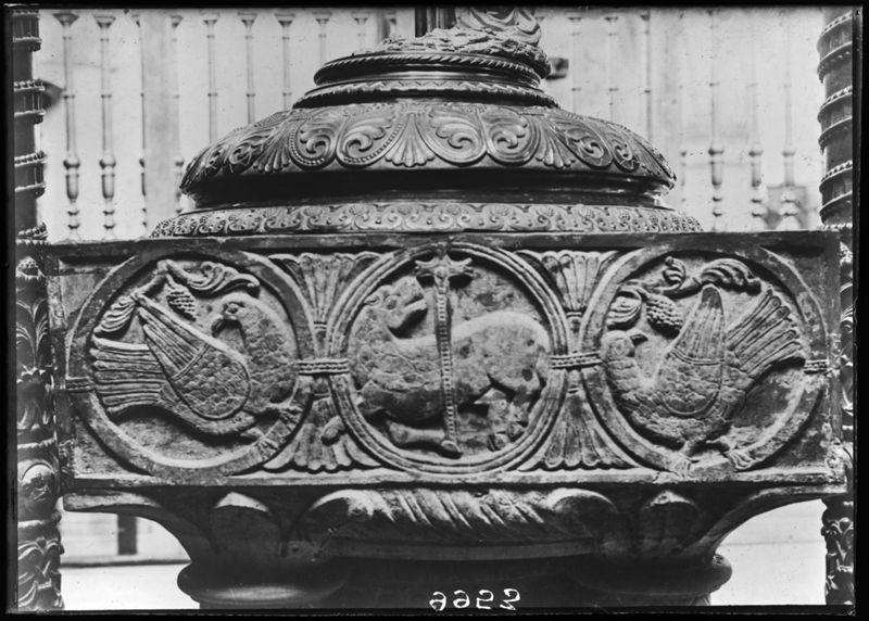 fonts baptismaux / Kerk O.L.Vrouw[Dendermonde]