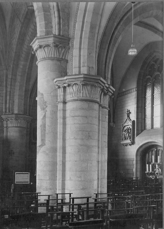 pilier de croisée / Kerk Sint-Ambrosius[Dilbeek]