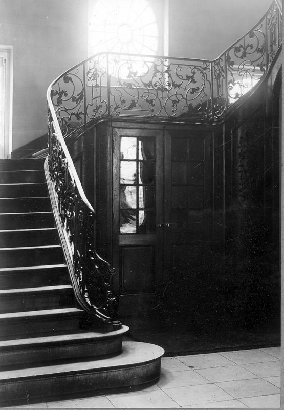 escalier tournant / Musée d'Ansembourg