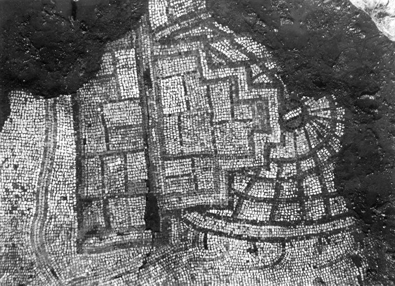 Site archéologique d'Apamée/Apamea: mosaïques des portiques de la Grande Colonnade in situ