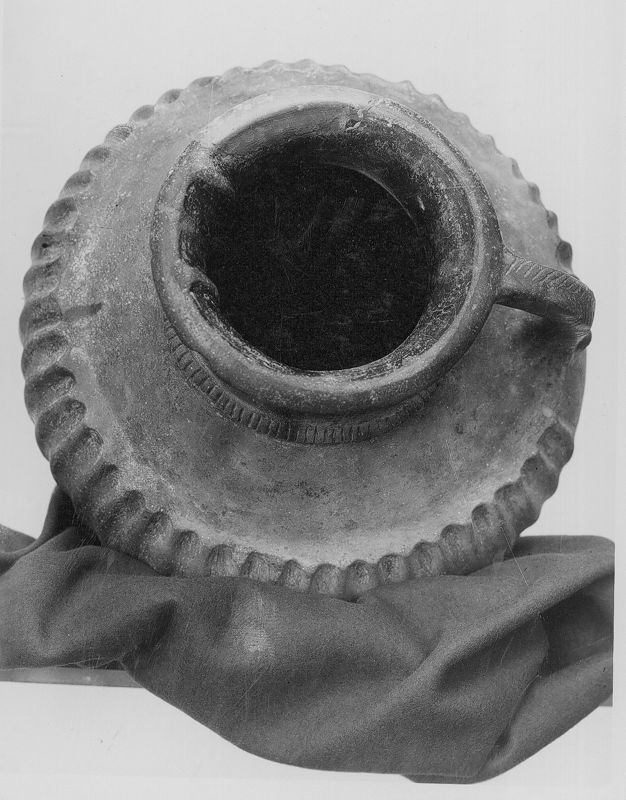 vase / Musées Royaux d'Art et d'Histoire