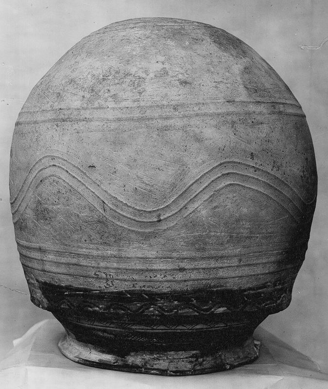 vase funéraire / Musées Royaux d'Art et d'Histoire