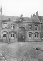 A017049