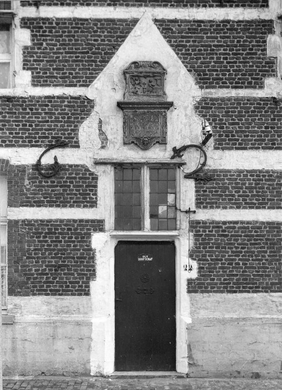 gevelsteen  van het begijnhof