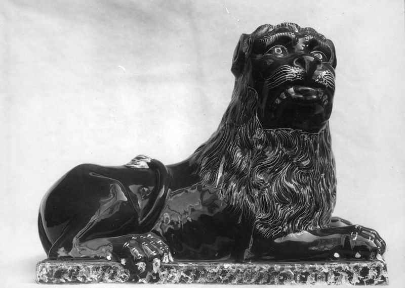 Lion couché