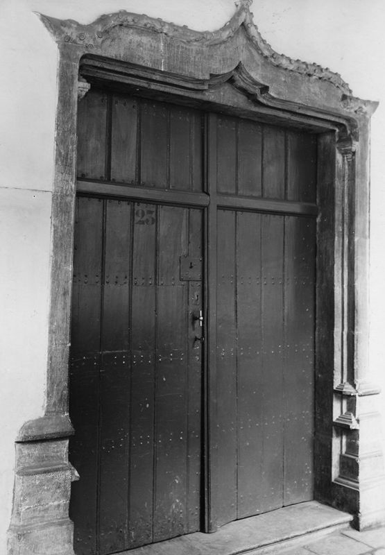porte à deux battants / Couvent des Recollets [Ancien -  ]