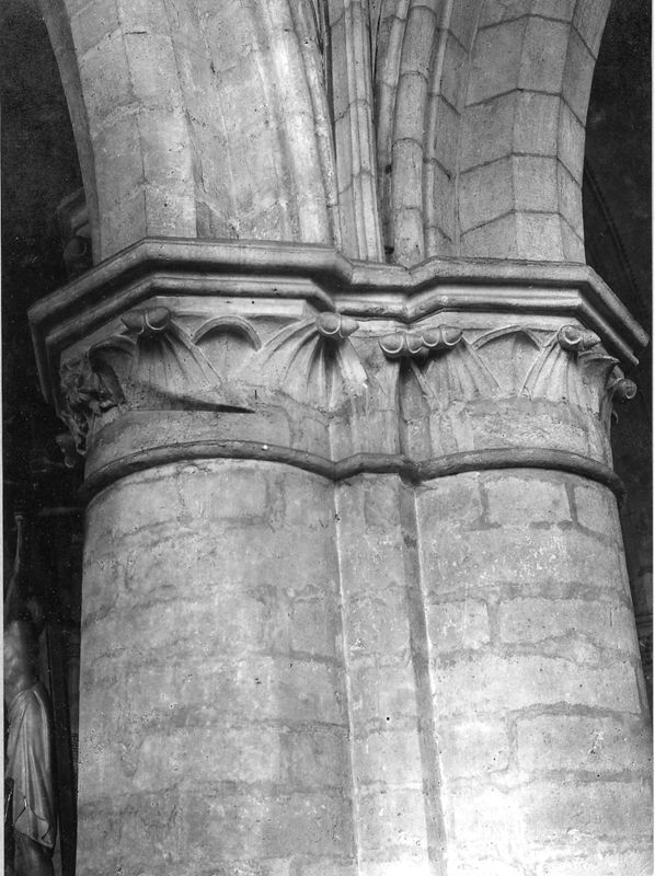 chapiteau[élément d'architecture] / Kerk Sint-Ambrosius[Dilbeek]