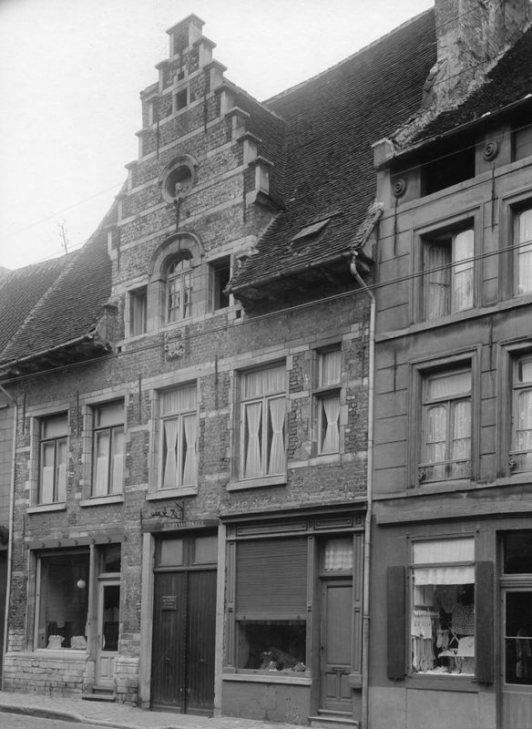 woongebouw / Bouwwerk[Leuven]