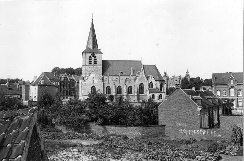 église en croix / Kerk Sint-Ambrosius[Dilbeek]