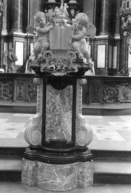 lutrin de choeur / Kerk O.L.Vrouw Hemelvaart[Ninove]