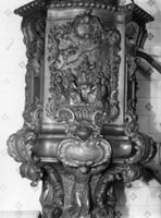 A033302