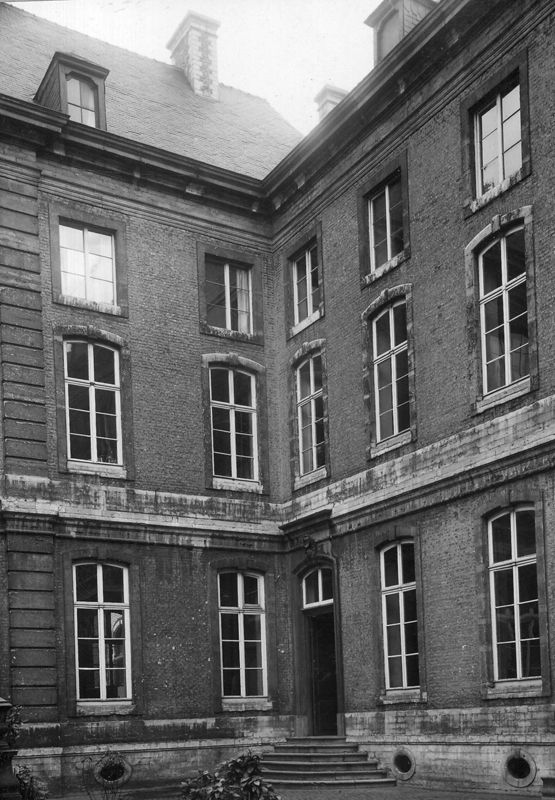 collège universitaire / Katholieke Universiteit Leuven - Carnoy-instituut[voorm. college van Villers]