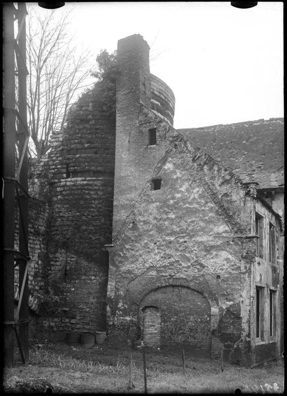 mur d'enceinte / Bouwwerk[Leuven]