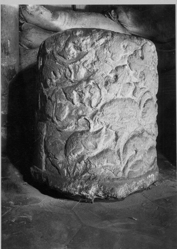 fût[colonne] / Musée Curtius
