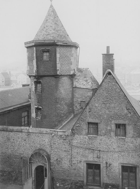 Ancien hospice d'Oultremont, aujourd'hui Office du Tourisme