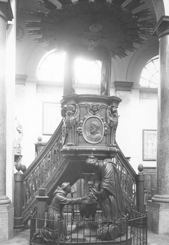 chaire de vérité / Eglise Saint-Antoine de Padoue[Charleroi]
