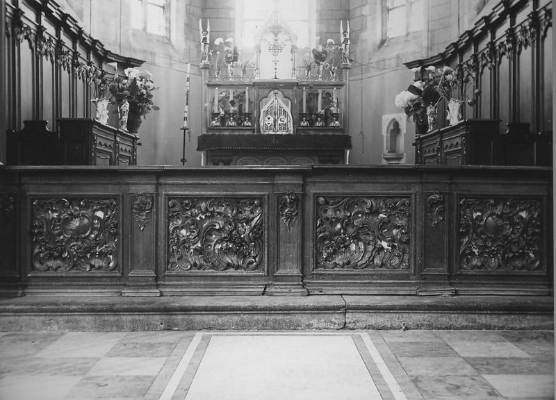 banc de communion / Kerk Sint-Pieters