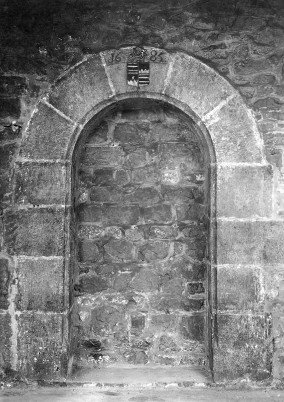 porte murée / abbaye de Neufmoustier[ancienne]