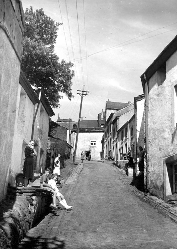 rue d'habitations / Aspect[Neufchâteau]