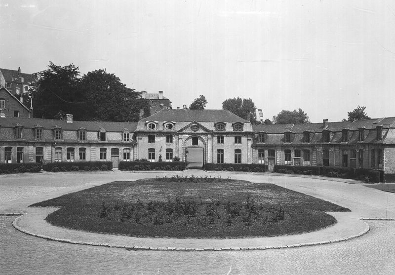 La cour d'honneur de la Cambre