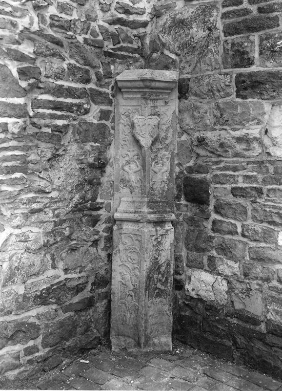 relief[sculpture] / Château-ferme de Ronchinne
