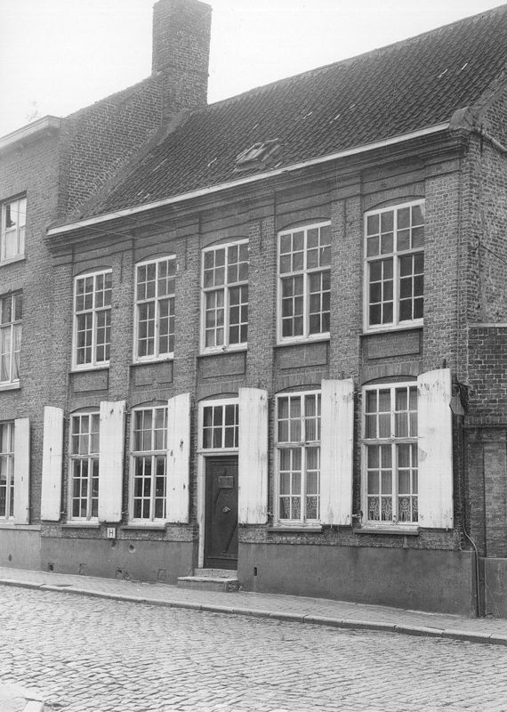 "Oud huis advocaat Debra"