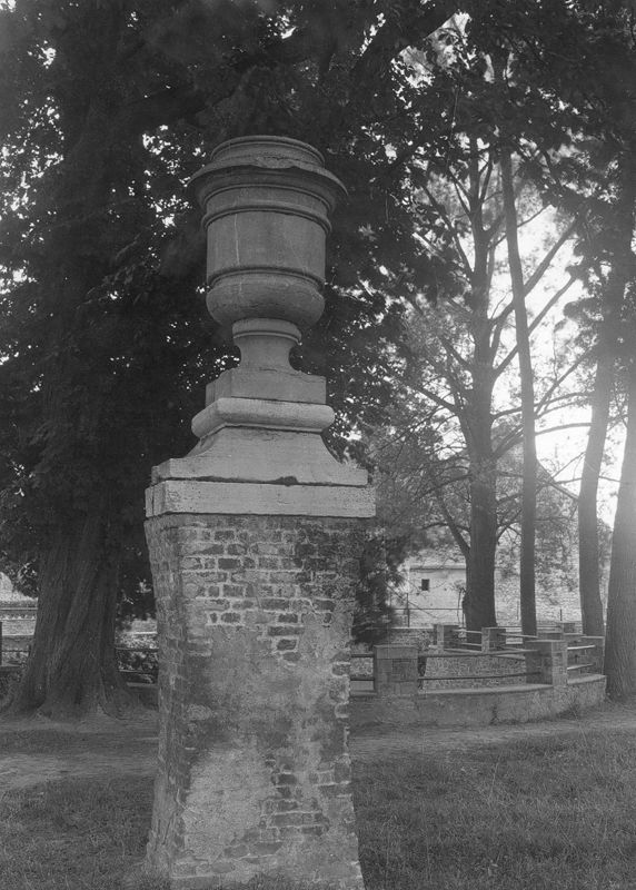 vase décoratif / Bouwwerk[Veurne]