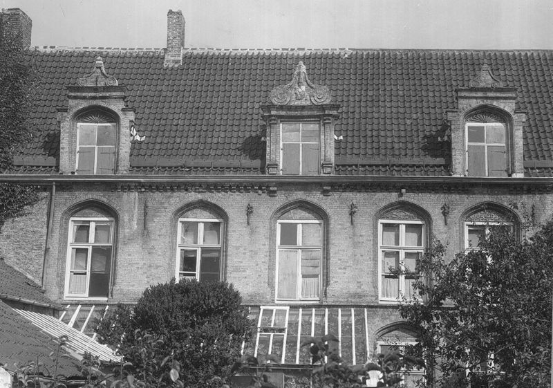 pastorie van de Sint-Walburgakerk
