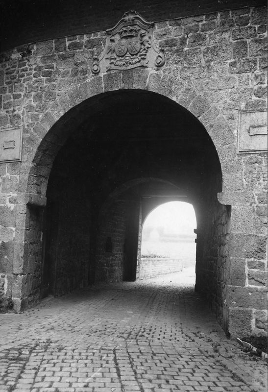 porche / Château de Mielmont