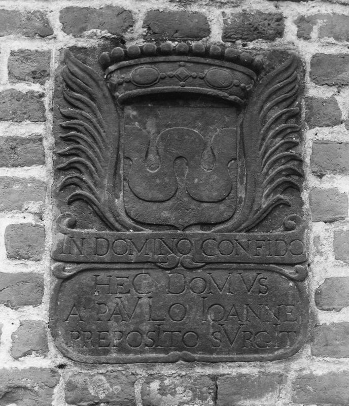 armoiries / Presbytère[Franc-Waret]