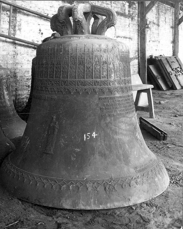 cloche d'église / Eglise Notre-Dame[Cheratte]