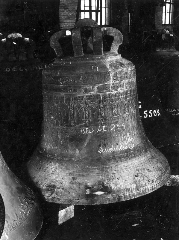 cloche d'église / Kerk Sint-Amands[Denderleeuw]