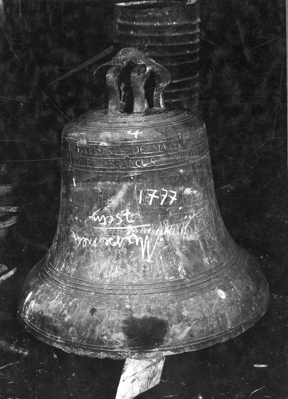 cloche d'église / Kerk Sint-Martinus[Massemen]