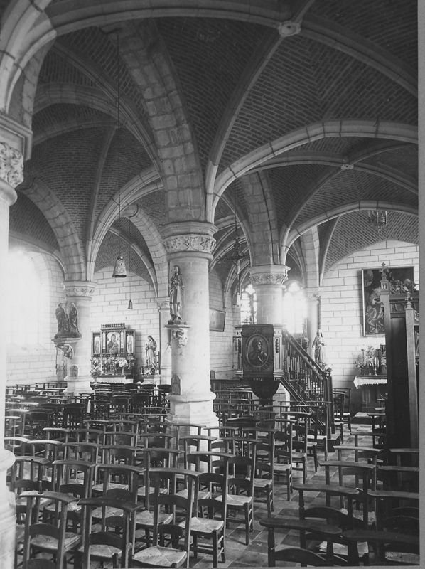 église en croix / Kerk Sint-Jan-Baptist[Relegem]