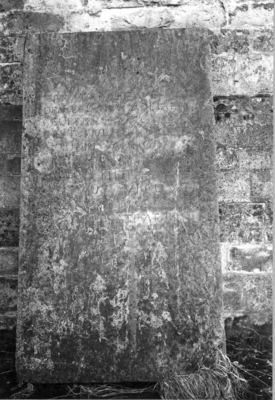 dalle funéraire / Kerk Sint-Gertrudis[Ternat]