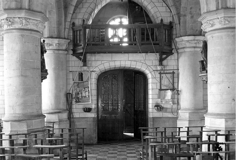 église en croix / Kerk Sint-Jan-Baptist[Relegem]