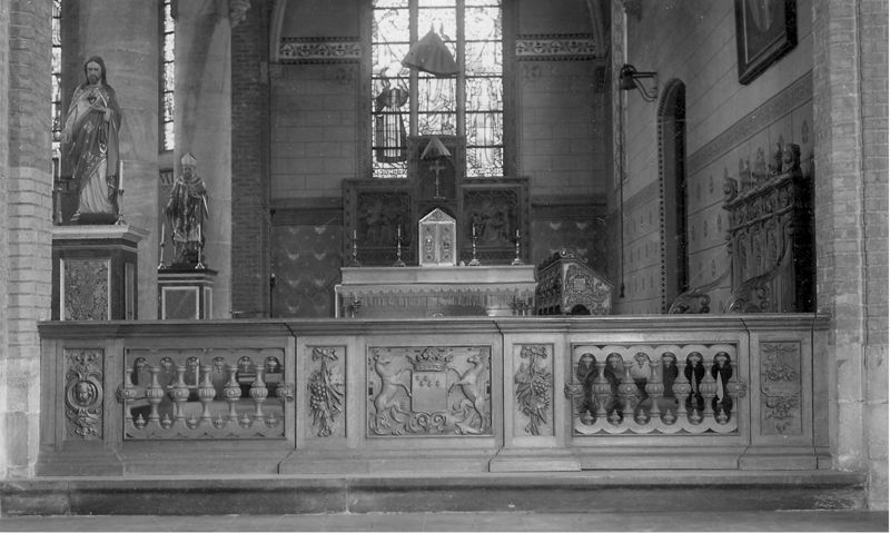 banc de communion / Kerk Sint-Amandus[Eke]