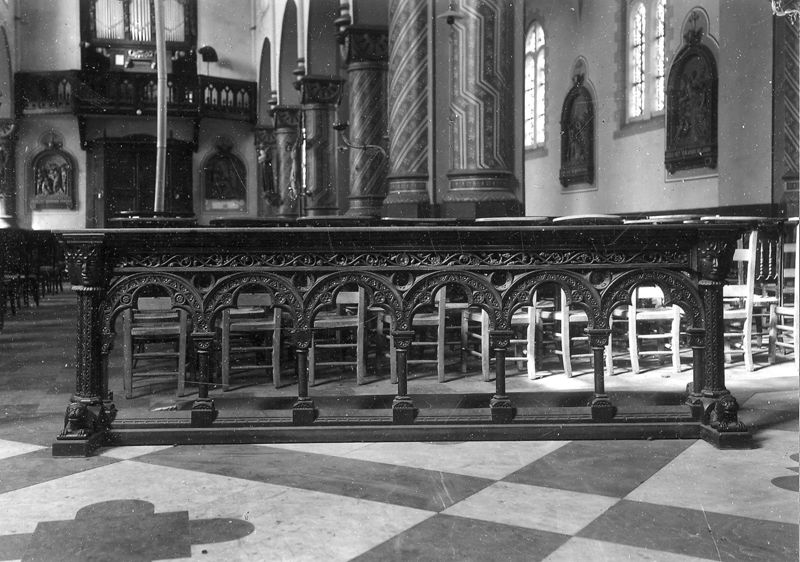 banc de communion / Kerk Sint-Martinus[Hombeek]